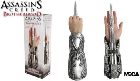 Amazon Assassin S Creed アサシンクリード アサシンブレード仕込み籠手 武器 コスプレ パッケージ入り デザイアブル Desirable コスプレ 仮装 通販