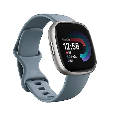 Fitbit Versa 4 Smartwatch per il fitness con abbonamento Google Health Premium di 3 mesi incluso, fino a 6 giorni di autonomia e compatibile con iOS & Android, Blu avio / Alluminio grigio platino