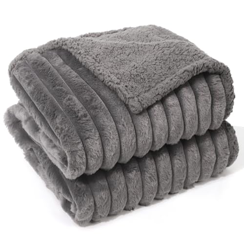 Wdmiya wasserdichte Hundedecke, 65x88cm Hundedecke für Mittelgroße & Kleiner Hunde, Haustier Decke Flauschig und Weich, Schutzdecke Hundesofa, Maschinenwaschbar Katzendecke für Unterwegs,Grau
