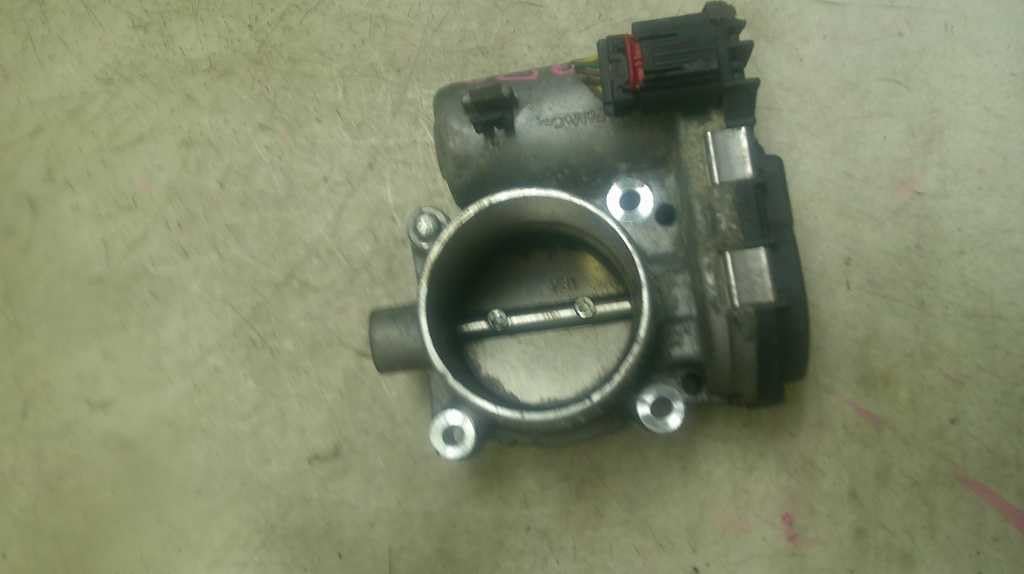 Throttle Body Control 2.0L 13-18 Escape MKT MKZ Compatible with Taurus CM5E 9F991 AD CM5E9F991AD