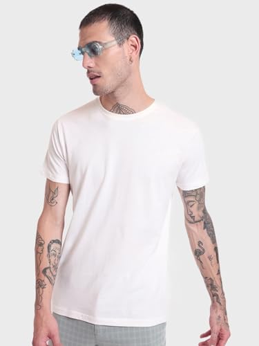 Image of Bewakoof Men's Solid Regular Fit Green Half Sleeve T-Shirt