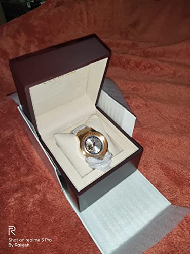 Image of Chairos Crusader SS Men Classic Gold Mesh Round Dail Analogue Watch (Crusader SS, Gold)