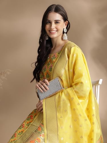 Image of arriva fab Women's Embroidery Kurta Set With Duppata