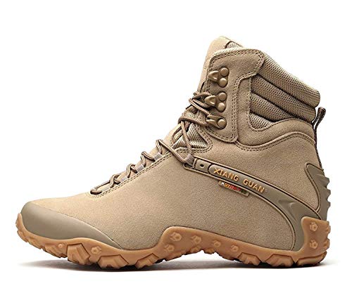 ライトブラウンの登山靴