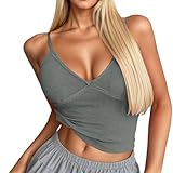 Design bien pensé pour un port toute l'année, convient à combiner pendant les mois plus frais ou porté seul par temps chaud