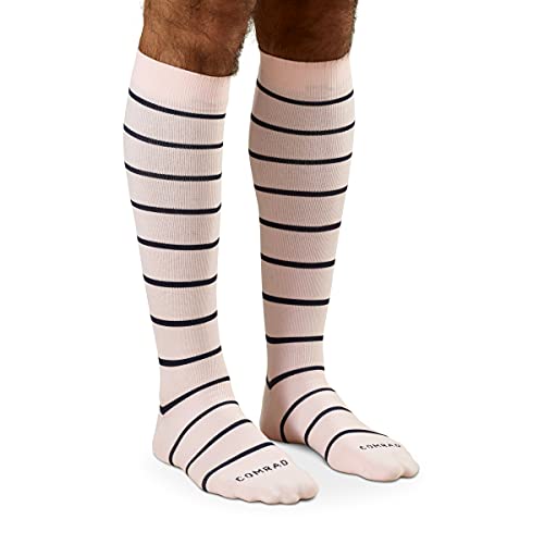 The 15 Best Compression Socks For Travel You Need To Try In 2022