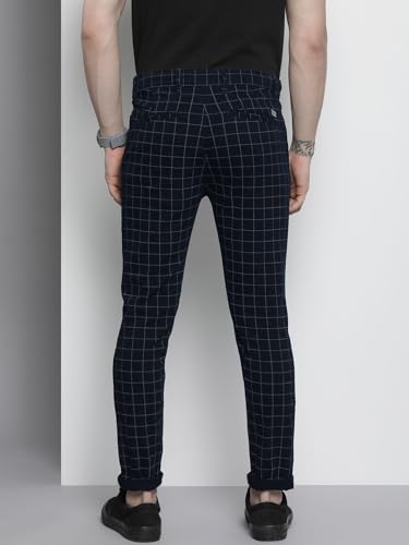 Image of The Indian Garage Co Men Slim Fit Checked Mid-Rise Stretchable Chinos