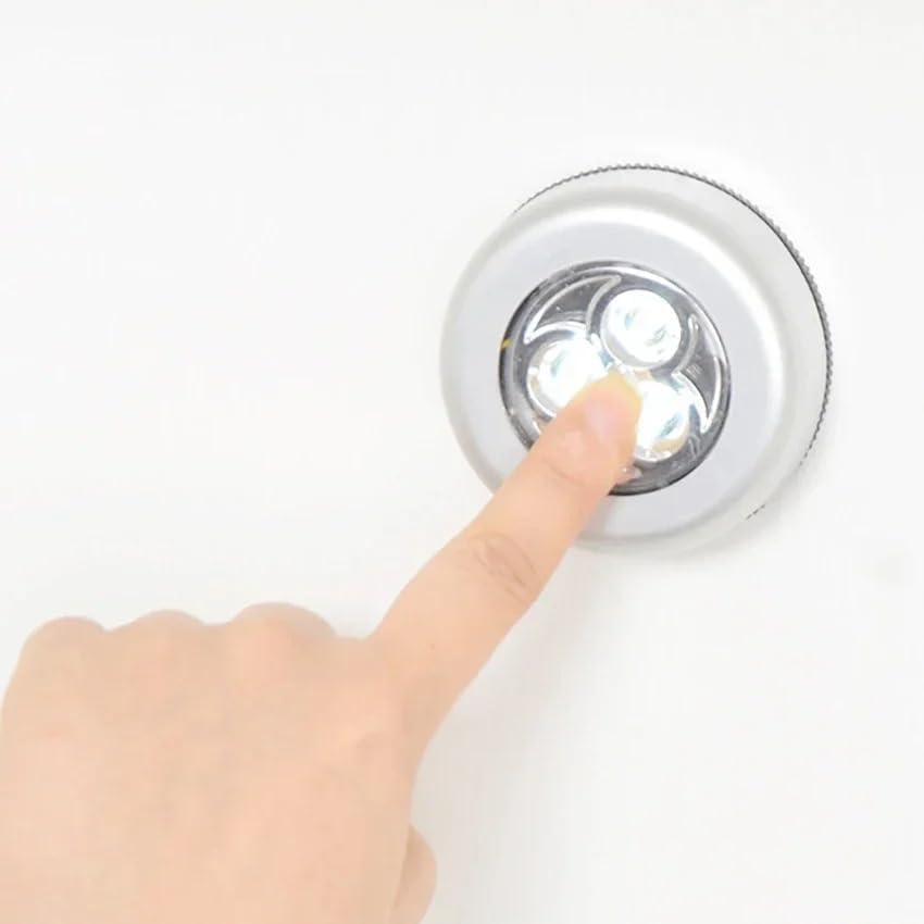 Pacote com 2 luzes noturnas de LED sem fio – 4 LEDs brilhantes, luz adesiva portátil operada por bateria para armários, armários, prateleiras | Ativada por toque, fácil de usar Pacote com 2 luzes noturnas de LED sem fio – 4 LEDs brilhantes, luz adesiva portátil operada por bateria para armários, armários, prateleiras | Ativada por toque, fácil de usar