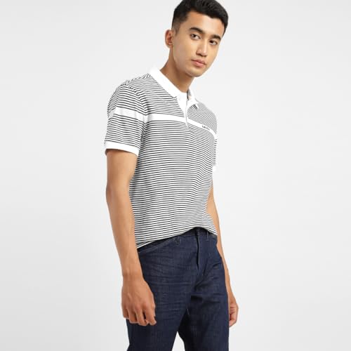Image of Levi's Men's Regular Fit Graphic T-Shirt