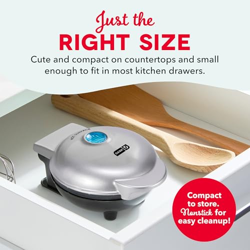 Image of Silver : Dash DMW001SL Mini Waffle Maker, Silver
