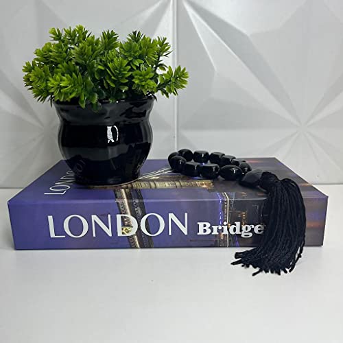 Kit decoração livro London + vaso preto + colar japamala