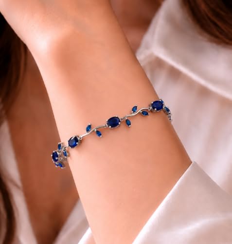 Image of Fairy Bloom Tulip Bracelet for Women - Alloy Floral Charm Bracelet