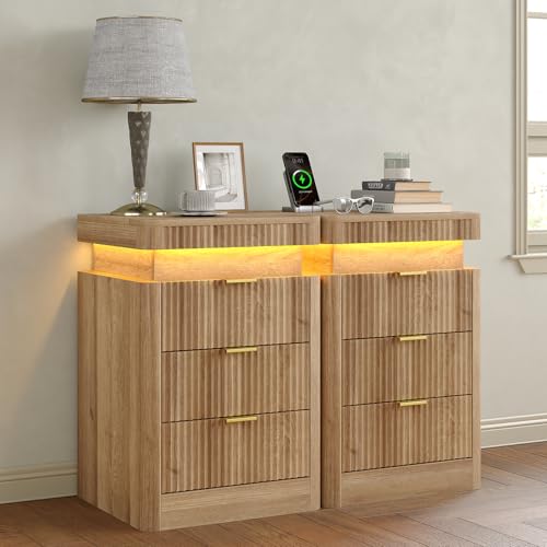 Yanosaku Night Stand Set of 2 with Charging Station, 3-Drawer