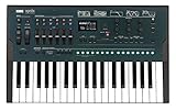 USB-MIDI und Standard MIDI IN/OUT, symmetrische Klinkenausgänge L/R, Kopfhörerausgang, Leistungsaufnahme: 5 Watt, Abmessungen (B x T x H): 565 × 338 × 90 mm, Gewicht: 2,9 kg, inkl. Netzteil und umfangreichem Software-Paket zum Download