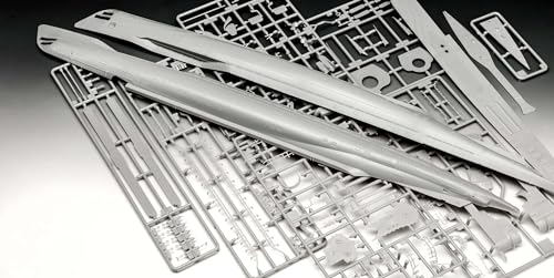 Revell Model Kit I German Submarine Type IX C/40 (U190) I Detailed Level 4 Submarine Kit I 115 Pieces I Scale 1:144 I for Children and Adults from 12 Years, Unpainted