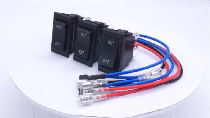 weideer 6 Pin Reverse Polarity Rocker Switch DPDT 20A 50V DC Power