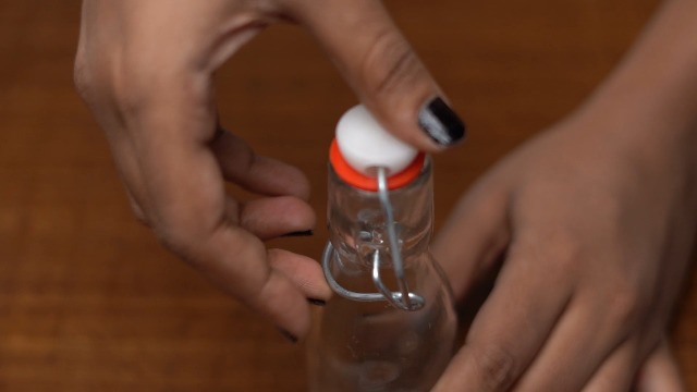 12 Bottiglie Vetro 100 Ml Con Tappo A Clip - Ermetiche, Stile Vintage - Per Liquori, Oli E Bevande - Foto 4