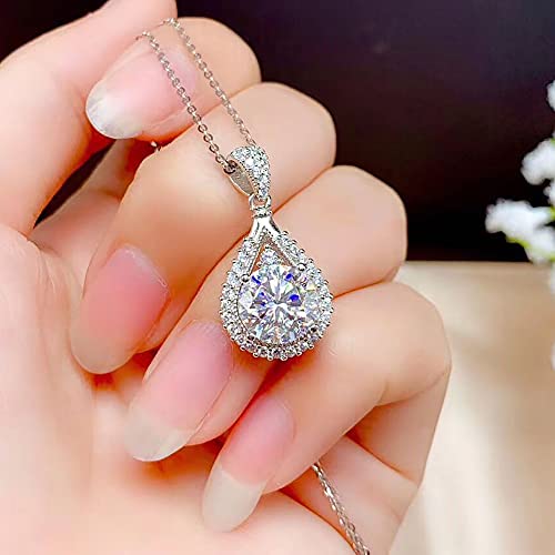 14K Gold Plated Heart Diamond Necklace Sparkle Solitaire Pendant Halo Necklace for Women Classic Luxury Love Clavicle Neckband Valentine's Day Gift4
