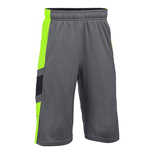 Short Under Armour Boys Step Back pour les entraînements de basket au club