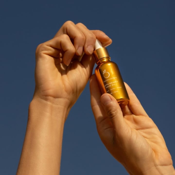 The Golden Secrets Youth Beauty Face Oil - Image 3