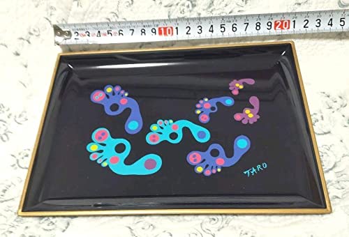 岡本太郎　トレイ　TARO お盆 Amazon.co.jp: 岡本太郎 足あと デザイントレー : ホーム＆キッチン