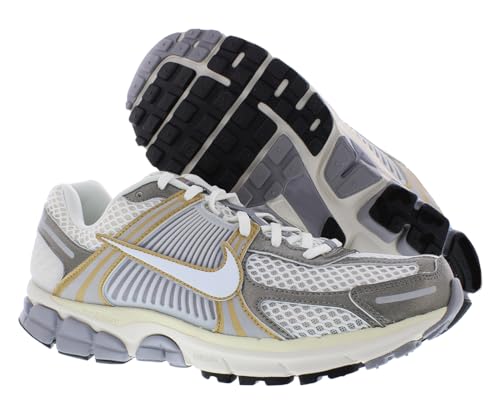 Nike Zoom Vomero 5 Shoes (HJ7247-099, Platinum Tint/Metallic Pewter/Metallic Gold/White)2