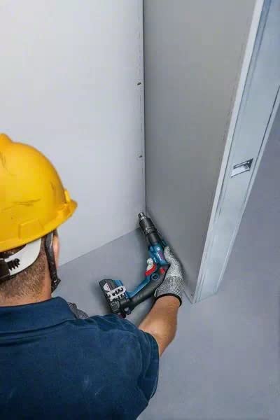 Bosch Professional GTB 185-LI Akülü Vidalama Makinesi (2 x 2.0 Ah; Case)