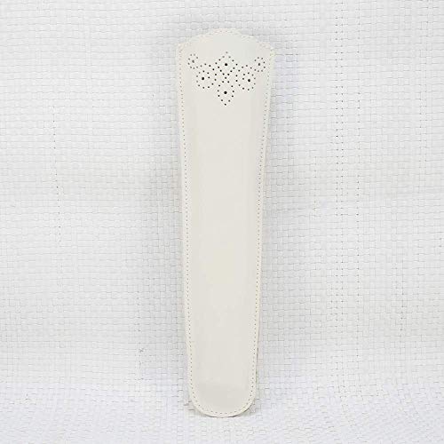 Funda de abanico de piel blanca. Abaniquera