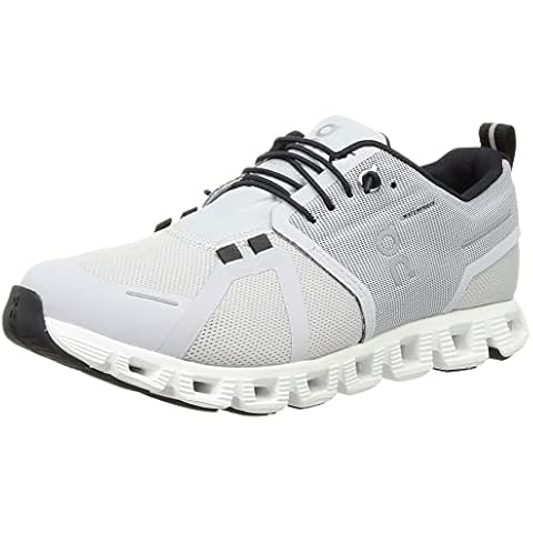 On Women's Cloud 5 Sneakers Cover