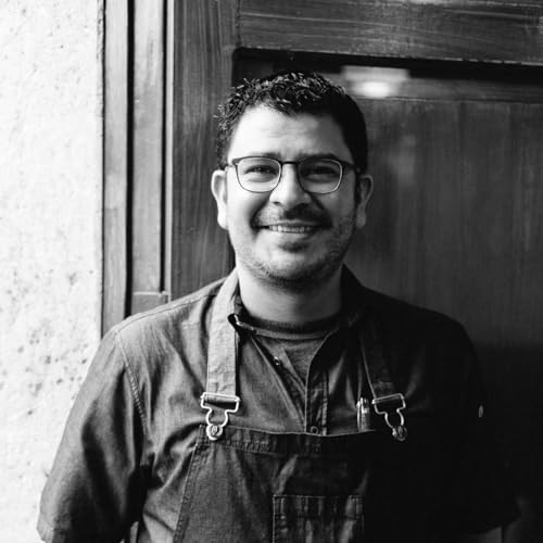 Contemporary Interpretations of Traditional Mexican Food Podcast Por arte de portada