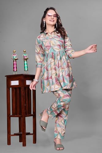 Image of Women Crepe 3 /4 Sleeves V Neck Cord Set Featuring Floral Pattern Design 2 Piece Ethnic Wear Set