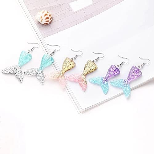 Miniatura 8 de Yissw Juego de 2 aretes coloridos de resina con cola de sirena y cola de pez de dibujos animados para niñas y mujeres, Resina, Resina