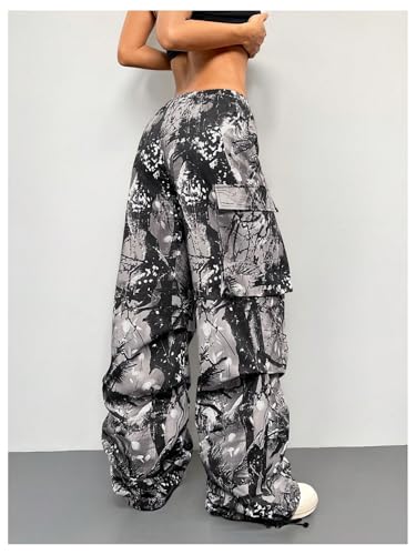 Verdusa Women's Grunge Camo Cargo Pants Wide Leg Baggy Parachute Pants with Pockets2