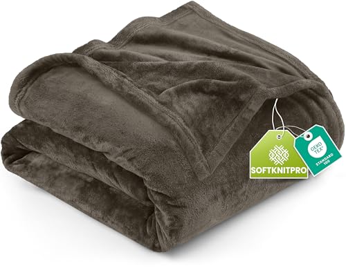 Image of Utopia Bedding Fleece Blanket King Size Brown 300GSM Luxury Fuzzy Soft Anti-Static Microfiber Bed Blanket (90x102 Inch)