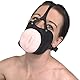 Honeylust - Erniedrigung mit dem BDSM Mundknebel + Silikon Vagina Muschi - abschließbarer Mouth Gag - Kopfgeschirr für Oralsex - Fetisch Taschenmuschi Masturbator