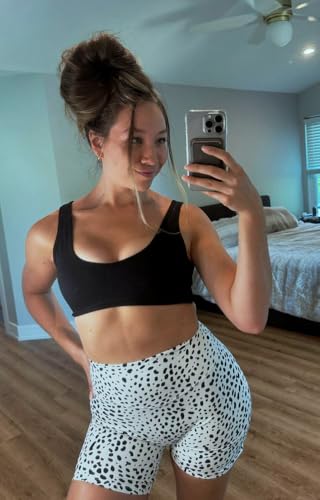 Aoxjox Women's Workout Sports Bras Basic Baddie Fitness Training Gym Bra Yoga Crop Tank2