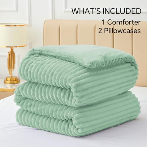 BEDELITE Fleece King Comforter Set -Super Soft & Warm Fluffy Light Green Bedding, Luxury Fuzzy Heavy Bed Set for Winter with 2 Pillow Cases