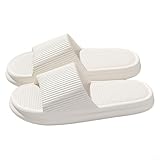 Confort léger : le matériau EVA doux assure une sensation de légèreté qui épouse vos pieds, offrant un confort pour les activités quotidiennes.