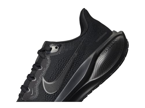 Image of NIKE Men Running Shoes
