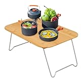 Hecha de materiales resistentes a la intemperie, esta mesa de camping resiste los elementos al aire libre mientras mantiene un elegante aspecto de madera natural que complementa cualquier entorno al aire libre, desde la playa