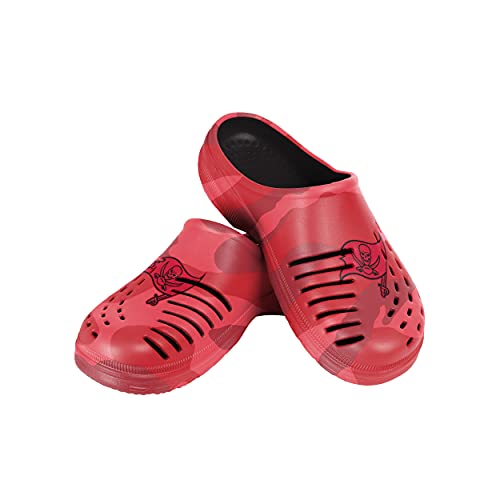 Image of FOCO Men's NFL Team Logo Garden Water Sandals Shoes Slipper Clogs