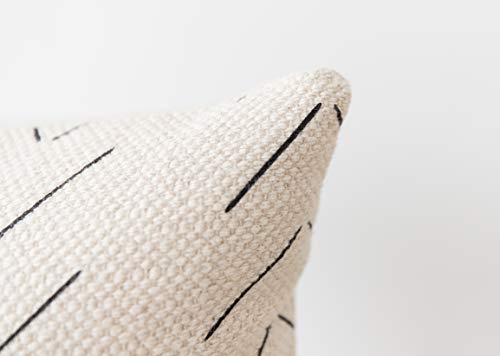 Woven Nook - Modern & Luxurious 12" X 40" Decorative Lumbar Throw Pillow Cover - Durable Quality & Machine Washable - Mazza Design - Black And White - 1 Pack #TOP2