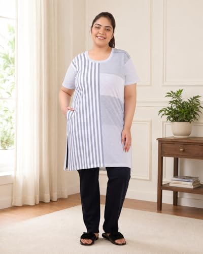 Image of In Love Women's All-Over Printed Cotton Plus Size Longline T-Shirt with Pockets