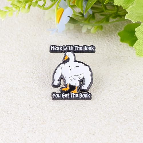 Mess With The Honk You Get The Bonk Buff Goose Pin Brooch, Silly Goose Meme Enamel Pin, Funny Gift For Sassy Friend Gym Rat, Aggressive Bird Humor Lapel Badge, Sarcastic Animal Accessories