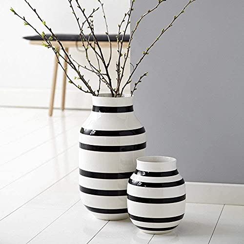 Hak Kähler Omaggio Vase Made Of Porcelain With Stripes, Modern Vase, Round, Bulbous, Scandinavian Design Vase For Flowers, Black, 20Cm #TOP1