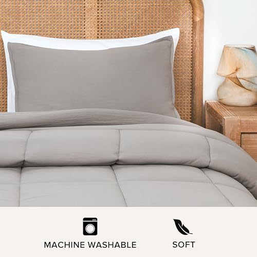 UGG Twin/XL Twin Comforter Set with 1 Pillow Sham, Lightweight Down Alternative Blanket, All Season, Washable & Hypoallergenic Bedding Set for College Apartment or Dorm Essentials, Light Grey (Lenora)
