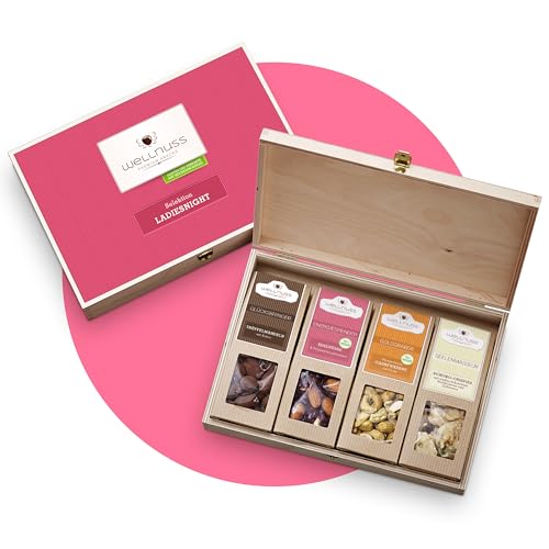 WELLNUSS „Ladiesnight“ – Premium Geschenkset für Frauen in edler Birkenholzbox – 4 exklusive Nuss- & Schokoladen-Snacks – Feinkost Geschenkidee für Freundin, Mutter (4 x 60g)