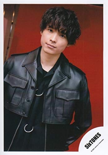 Amazon.co.jp: Six TONES 公式 生 写真（松村北斗）ST00207 : おもちゃ