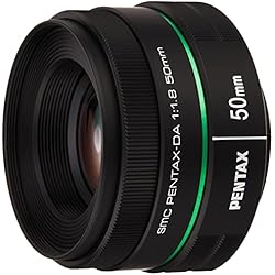 Objetivos Pentax Pentax Smc DA 50 mm F/1.8 Objetivo con Focal 76.5 mm (Equivalente en 35 mm) Increíble Valor de Apertura F y Diafragma Circular para un Bonito Efecto Bokeh en Retratos y Paisajes Ligero, Negro