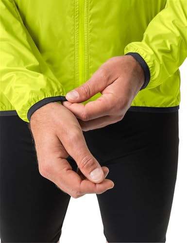 VAUDE Fahrradjacke Matera Air Jacket - ultraleichte Windjacke Herren 150 g, wasserabweisende Windjacke Rennrad Herren, winddichte & atmungsaktive Sportjacke - bright green, XL